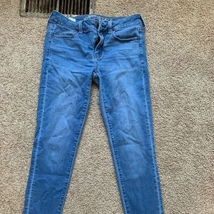 Size 4 American Eagle skinny jeans